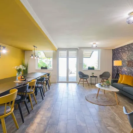 In - Balaton 20009 Дом отдыха