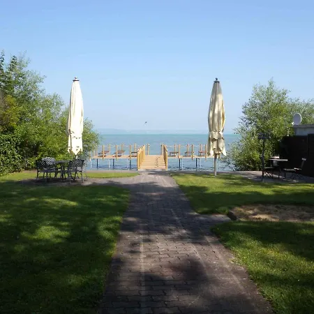 In - Balaton 20009 Дом отдыха