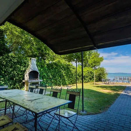 Casa de Férias In - Balaton 20009 *